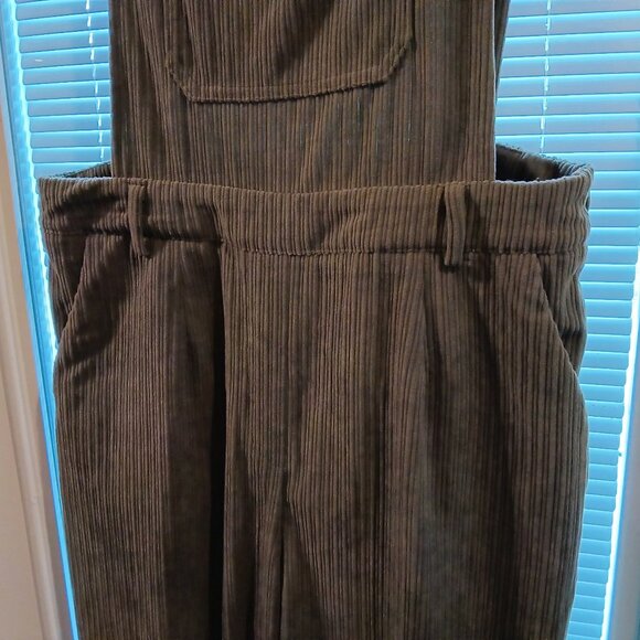 Cider 💚 Womens Adorable Olive Green Corduroy Wide Leg Overalls 💚 - Picture 6 of 16